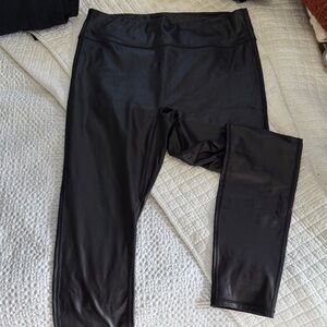 Fabletics Black Shine Leggings